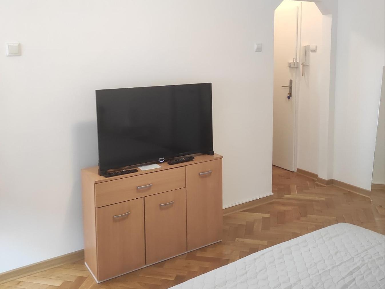 Apartman Nicolas Belgrado Exterior foto